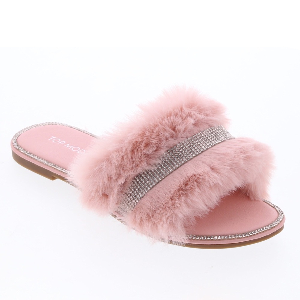 Brand New Women’s Faux Fur Slippers